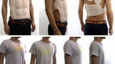 벗을 수 없는 몸짱, 티셔츠 속 이런 비밀이? 여성 멘붕
