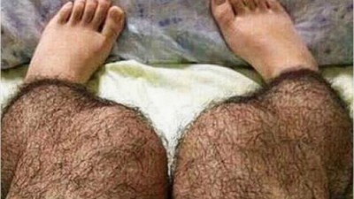 털이 부숭부숭 변태 퇴치용 中 스타킹 눈길