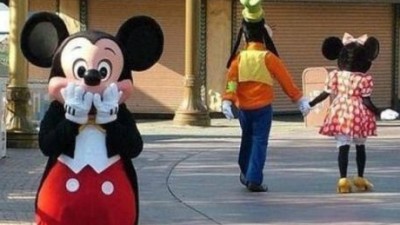 디즈니랜드의 비극…배신으로 점철된 막장드라마