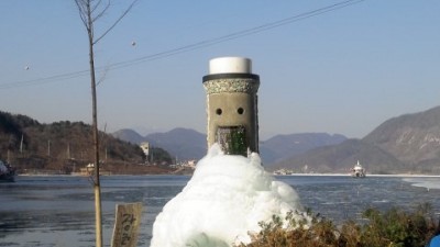 우웩